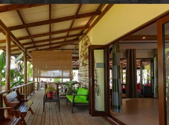 Hyde-Tide Guesthouse Ла-Діг Екстер'єр фото