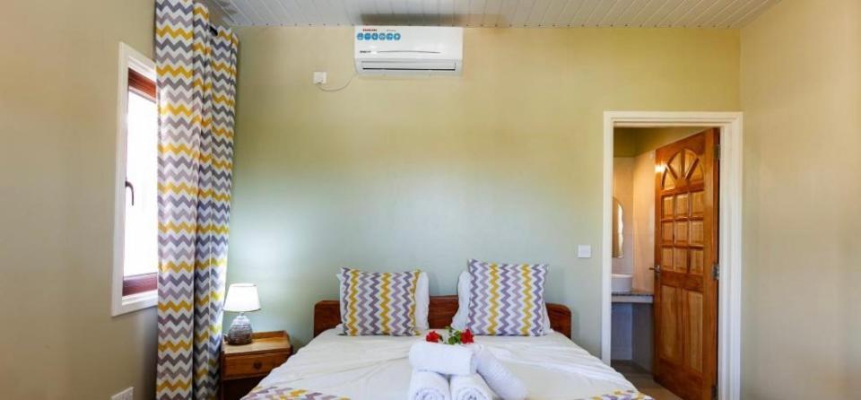 Hyde-Tide Guesthouse Ла-Діг Екстер'єр фото